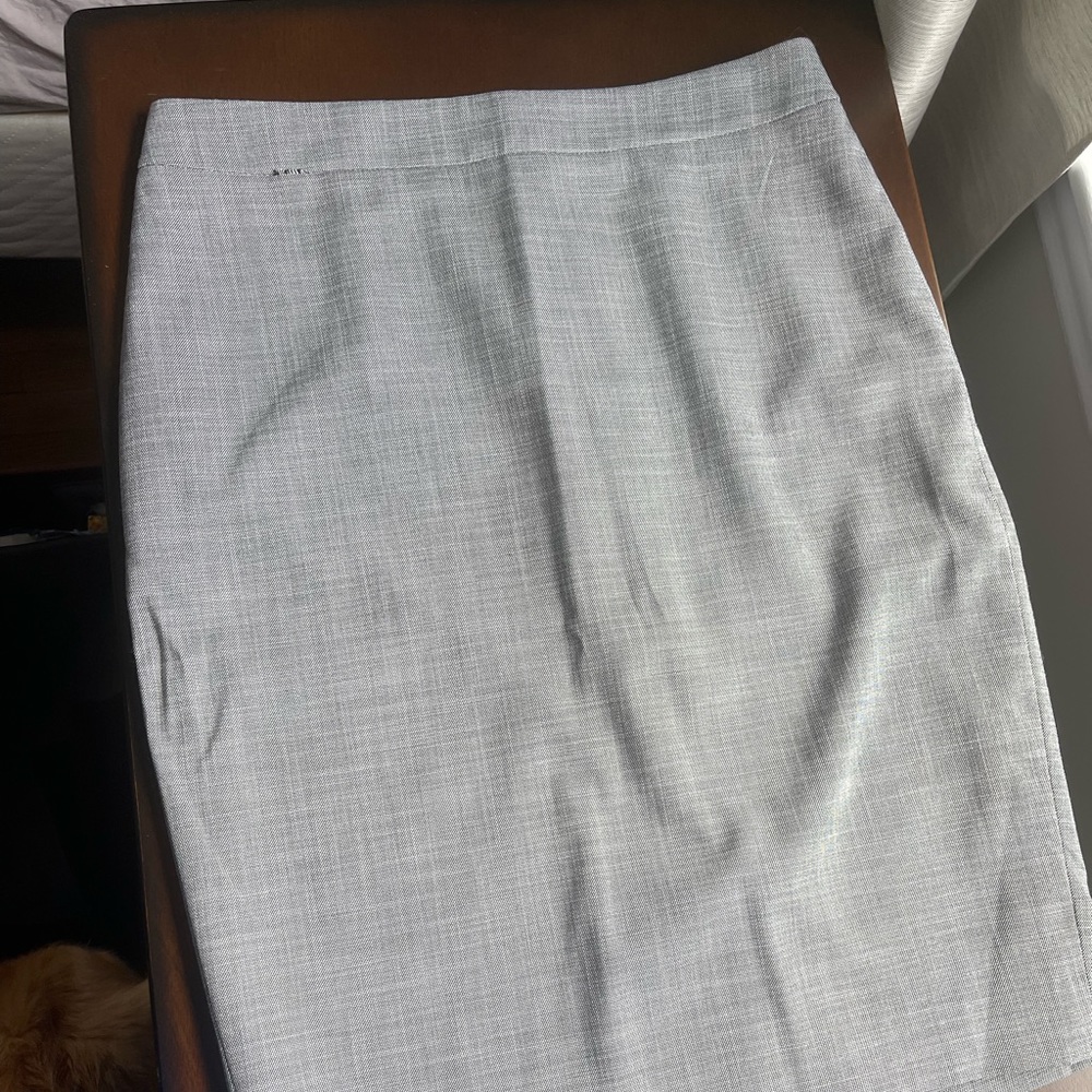 WORN ONCE - Damaged Grey Pencil Skirt Size 4P
